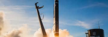 Rocket Lab stock is soaring: Will the rally continue or reverse after earnings?