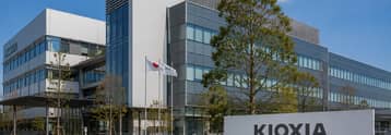 Nikkei 225 Index bullish flag forms as SoftBank, Kioxia, Nintendo stocks jump